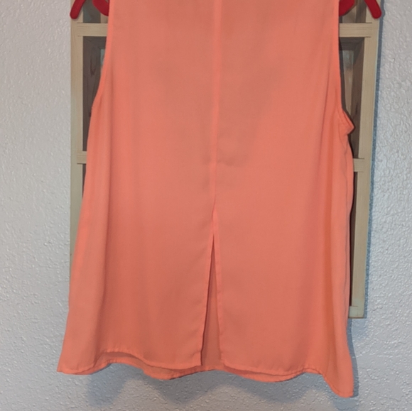 Umgee split back top - Picture 2 of 5